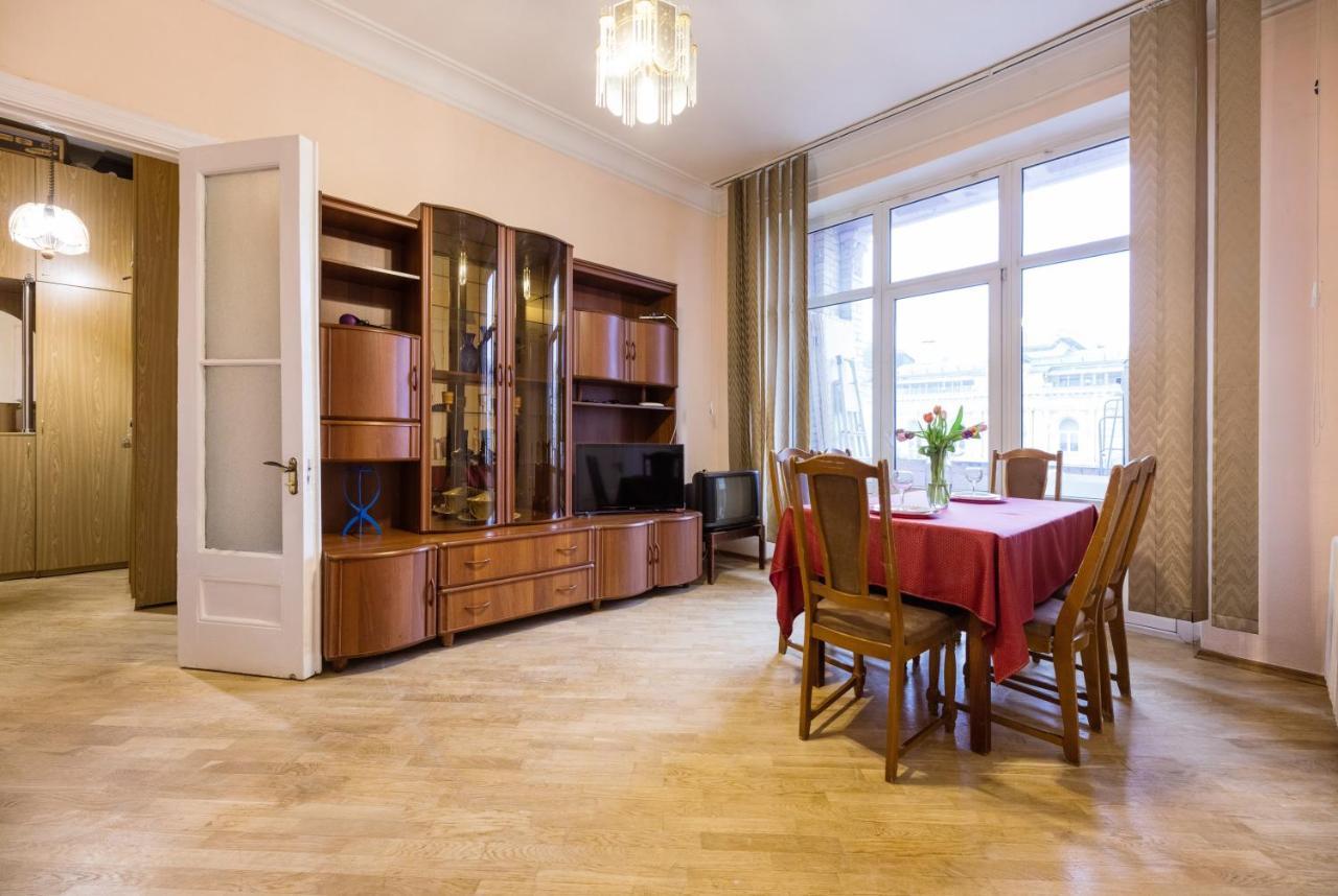 Apartment With Lovely View Kiew Exterior foto